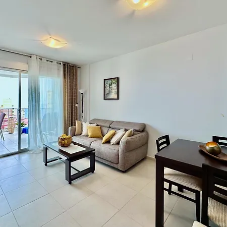 Clubrent Edf Entremares, En 7º Piso 아파트