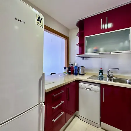 Clubrent Edf Entremares, En 7º Piso 아파트 칼페