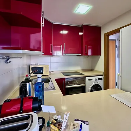 Clubrent Edf Entremares, En 7º Piso 아파트